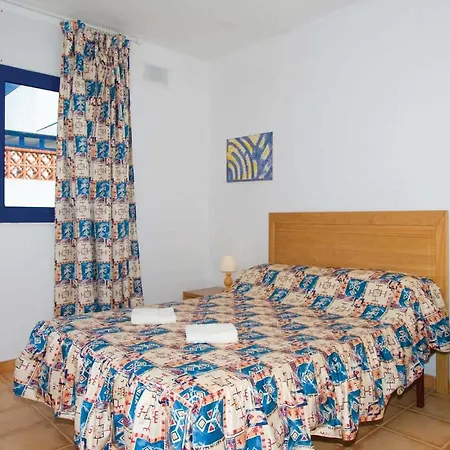 Villa Sleeps 5 Wifi Corralejo